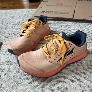 ALTRA Superior 5 trail runners